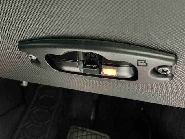 ロッキーＬナビ　Ｂカメラ　車線逸脱防止　電動格納ドアミラー　キーフリーシステム　　スマ−トキー　ＬＥＤライト　アイドリングストップ　クリアランスソナー　オートライト　オートハイビーム（栃木県）の中古車