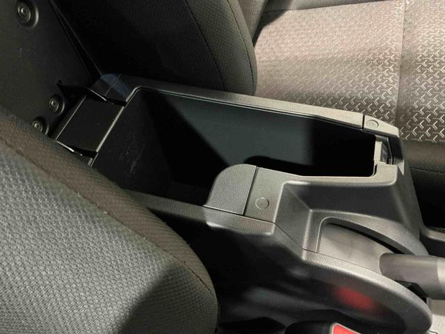 ロッキーＬナビ　Ｂカメラ　車線逸脱防止　電動格納ドアミラー　キーフリーシステム　　スマ−トキー　ＬＥＤライト　アイドリングストップ　クリアランスソナー　オートライト　オートハイビーム（栃木県）の中古車