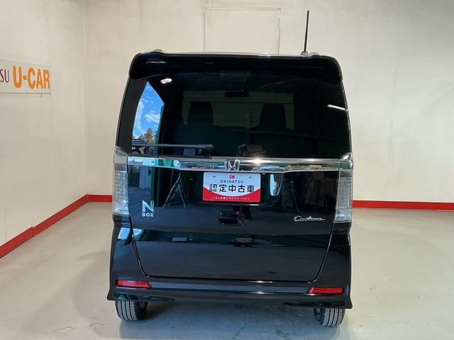 Ｎ−ＢＯＸカスタムＧ・Ｌパッケージ両席エアバッグ　電格ドアミラー　アルミホイール　Ｒカメ　運転席エアバッグ　横滑防止装置　イモビ　ベンチシ−ト　キーフリ　片側電動ドア　スマートキ−　ＡＢＳ　衝突安全ボディ（栃木県）の中古車