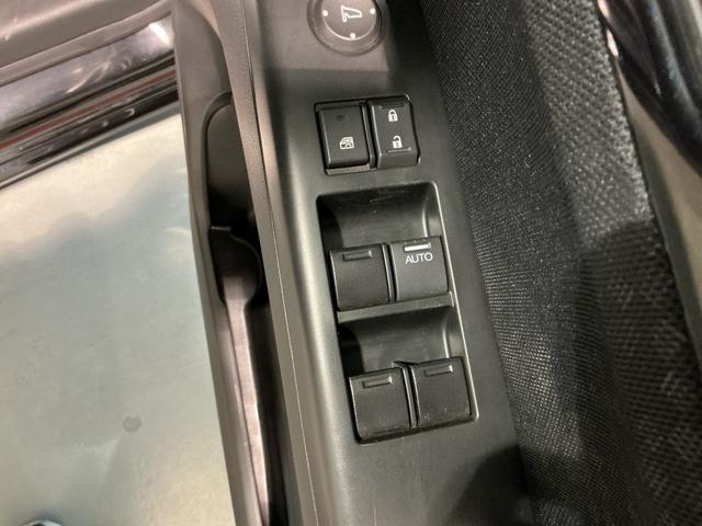 Ｎ−ＢＯＸカスタムＧ・Ｌパッケージ両席エアバッグ　電格ドアミラー　アルミホイール　Ｒカメ　運転席エアバッグ　横滑防止装置　イモビ　ベンチシ−ト　キーフリ　片側電動ドア　スマートキ−　ＡＢＳ　衝突安全ボディ（栃木県）の中古車