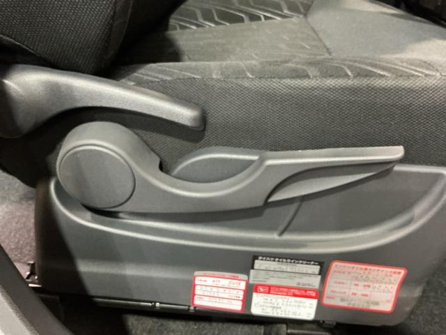 トールカスタムＧ　ＳＡIIアイスト　横滑り防止装置　メンテナンスノート　車線逸脱警告　ＬＥＤライト　電動格納ミラー　バックカメラ付き　ナビＴＶ　ＥＴＣ　両側パワースライドドア　メモリーナビ　キーフリー　スマートキー（栃木県）の中古車