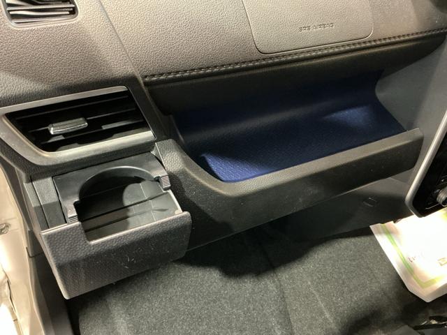 トールカスタムＧ　ＳＡIIアイスト　横滑り防止装置　メンテナンスノート　車線逸脱警告　ＬＥＤライト　電動格納ミラー　バックカメラ付き　ナビＴＶ　ＥＴＣ　両側パワースライドドア　メモリーナビ　キーフリー　スマートキー（栃木県）の中古車