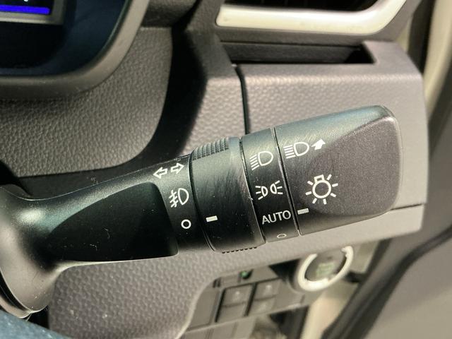 トールカスタムＧ　ＳＡIIアイスト　横滑り防止装置　メンテナンスノート　車線逸脱警告　ＬＥＤライト　電動格納ミラー　バックカメラ付き　ナビＴＶ　ＥＴＣ　両側パワースライドドア　メモリーナビ　キーフリー　スマートキー（栃木県）の中古車