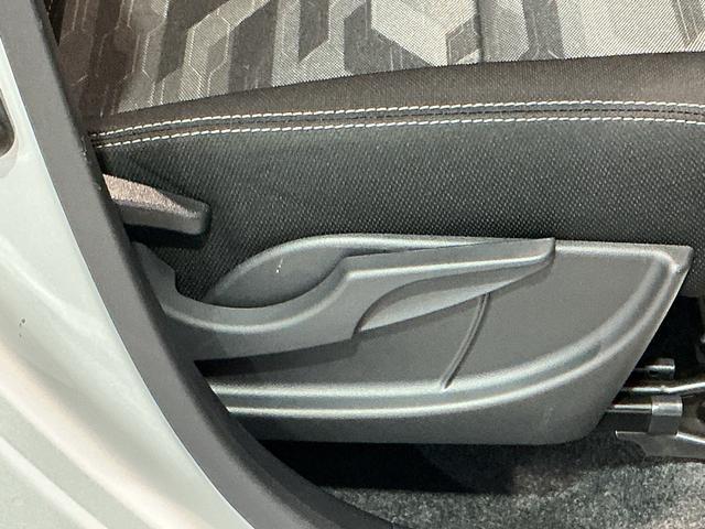 タフトＧ　クロムベンチャースタイリッシュガラスルーフ　安全ボディ　ＡＴハイビーム　アルミ　シ−トヒ−タ−　電動格納式ドアミラー　レーンキープ　キーフリーシステム　ＬＥＤヘッド　ナビＴＶ　オートライト　メモリーナビ（栃木県）の中古車