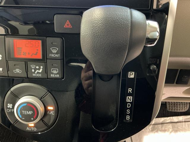 タントＸ　ＳＡII盗難防止　衝突被害軽減装置　オートミラー　レーンキープ　ｅｃｏアイドル　Ｒカメラ　メンテナンスノート　ナビＴＶ　スマートキー　ベンチシート　キーフリーシステム　メモリーナビ　衝突安全ボディ（栃木県）の中古車