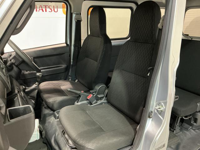 ハイゼットカーゴＤＸ運転席助手席エアバッグ　Ａストップ　レーンキープアシスト　エアバック　パーキングセンサー　ＥＳＣ　切替式４ＷＤ　オートハイビーム　盗難防止システム　オートライト　ＡＢＳ（栃木県）の中古車