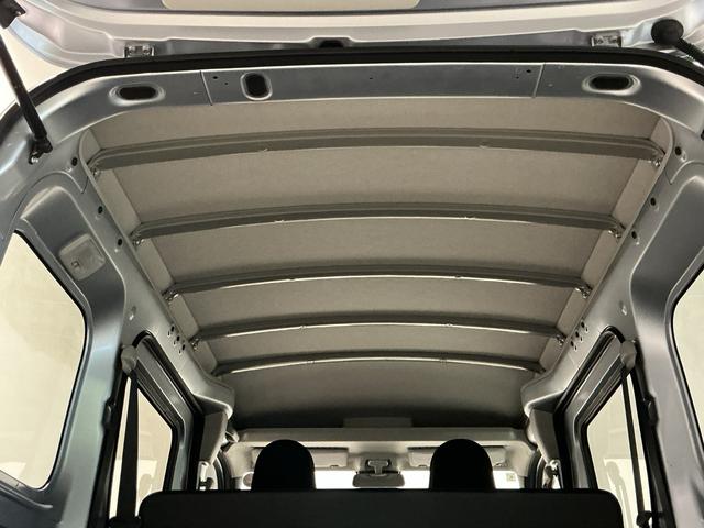 ハイゼットカーゴＤＸ運転席助手席エアバッグ　Ａストップ　レーンキープアシスト　エアバック　パーキングセンサー　ＥＳＣ　切替式４ＷＤ　オートハイビーム　盗難防止システム　オートライト　ＡＢＳ（栃木県）の中古車