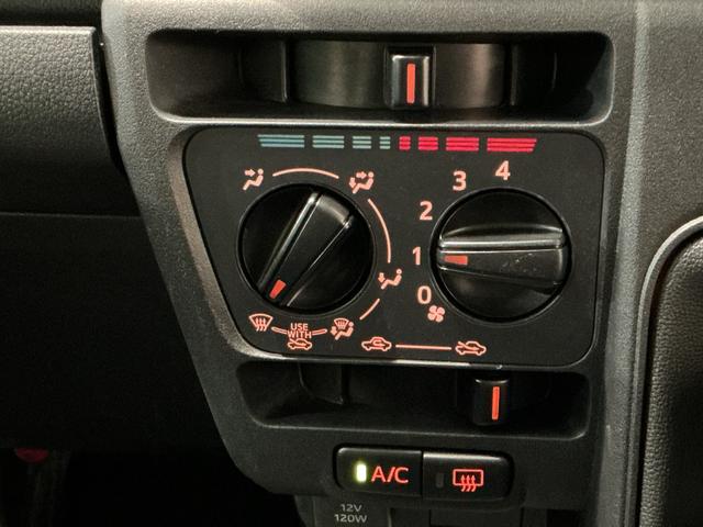 ハイゼットカーゴＤＸ運転席助手席エアバッグ　Ａストップ　レーンキープアシスト　エアバック　パーキングセンサー　ＥＳＣ　切替式４ＷＤ　オートハイビーム　盗難防止システム　オートライト　ＡＢＳ（栃木県）の中古車