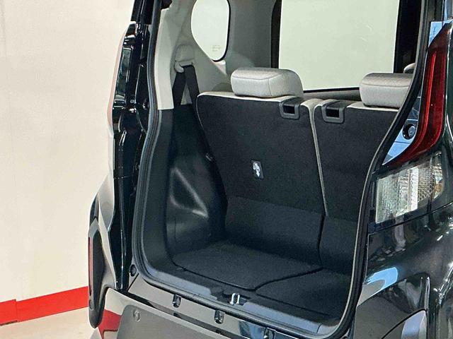 ムーヴＸ盗難防止装置　電格ミラー　キーレスエントリー　助手席エアバッグ　運転席エアバッグ　横滑り防止機能　ソナー　ベンチシート　スマートキー　アイドリングストップ　バックカメラ　オートライト（栃木県）の中古車