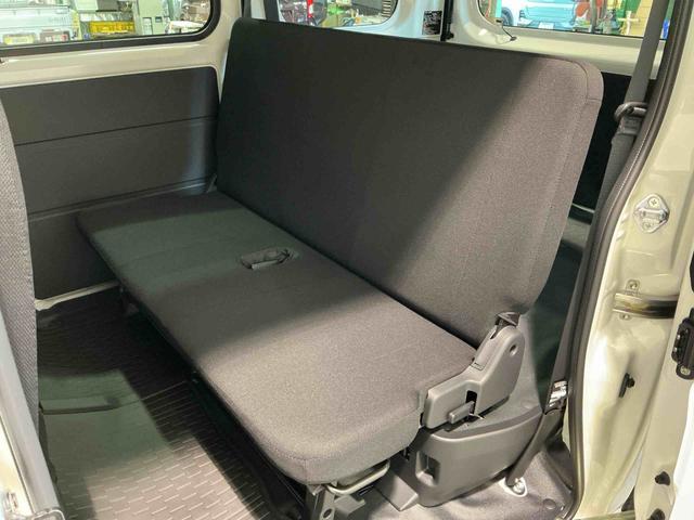 ハイゼットカーゴＤＸキーレスエントリー　パワーウィンドウ　スマートアシスト　４ＷＤ切り替え　純正ラジオ　スライドドア　オートライト（栃木県）の中古車