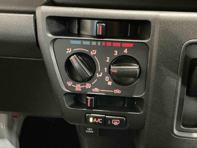 ハイゼットカーゴＤＸキーレスエントリー　パワーウィンドウ　スマートアシスト　４ＷＤ切り替え　純正ラジオ　スライドドア　オートライト（栃木県）の中古車