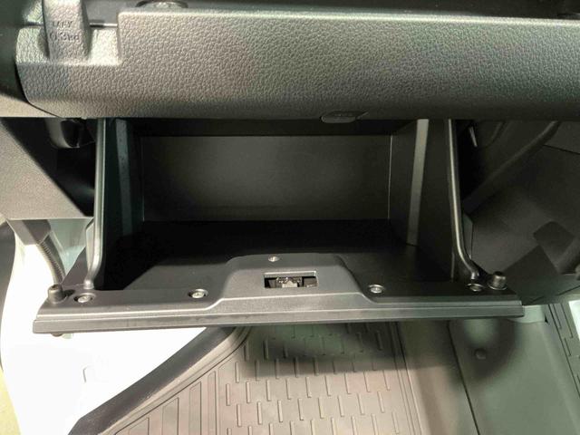 ハイゼットカーゴＤＸキーレスエントリー　パワーウィンドウ　スマートアシスト　４ＷＤ切り替え　純正ラジオ　スライドドア　オートライト（栃木県）の中古車