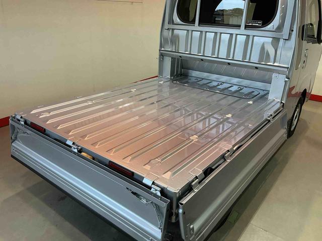 ハイゼットトラックジャンボエクストラディスプレイオーディオ バックカメラ キーレスキー TV スマートキープッシュスタート 運転席エアバッグ 切替式4WD ABS LEDヘッドライト フォグランプ ETC付き(栃木県)の中古車