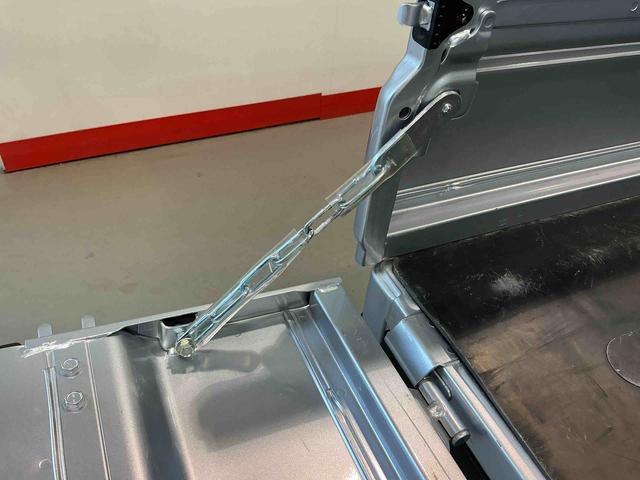 ハイゼットトラックジャンボエクストラディスプレイオーディオ バックカメラ キーレスキー TV スマートキープッシュスタート 運転席エアバッグ 切替式4WD ABS LEDヘッドライト フォグランプ ETC付き(栃木県)の中古車