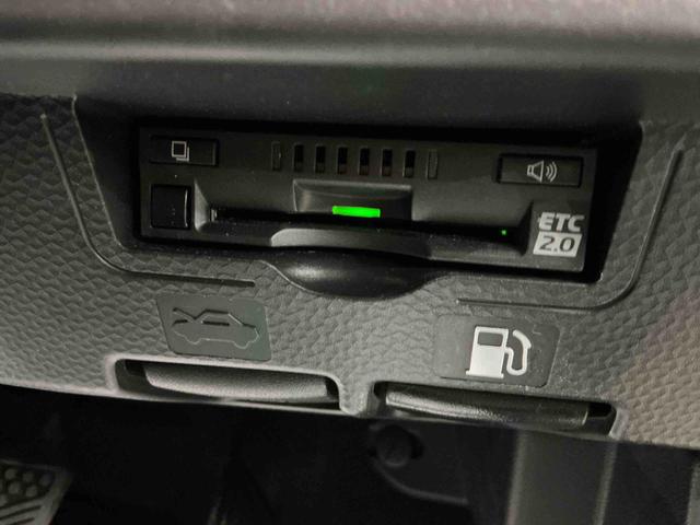 トールカスタムＧナビゲーションシステム　両側電動スライドドア　オートライト　ＥＴＣ車載器　スマートアシスト　衝突被害軽減システム　ドライブレコーダー　雹害あり（栃木県）の中古車