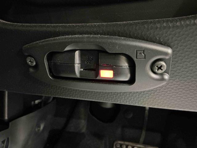 トールカスタムＧナビゲーションシステム　両側電動スライドドア　オートライト　ＥＴＣ車載器　スマートアシスト　衝突被害軽減システム　ドライブレコーダー　雹害あり（栃木県）の中古車