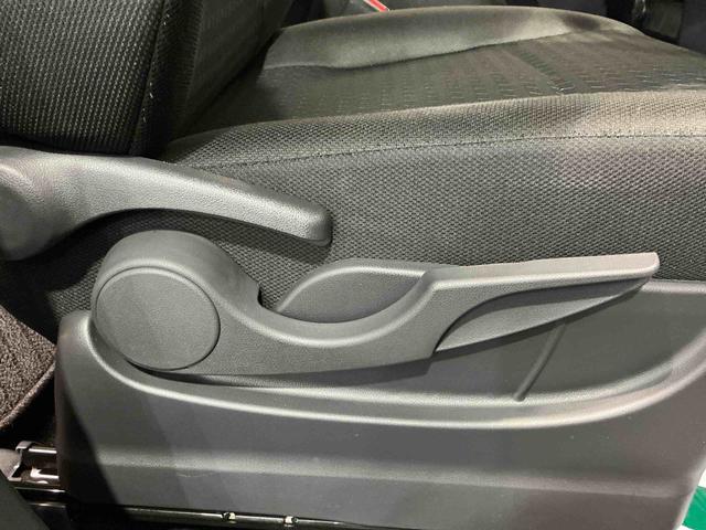 トールカスタムＧナビゲーションシステム　両側電動スライドドア　オートライト　ＥＴＣ車載器　スマートアシスト　衝突被害軽減システム　ドライブレコーダー　雹害あり（栃木県）の中古車