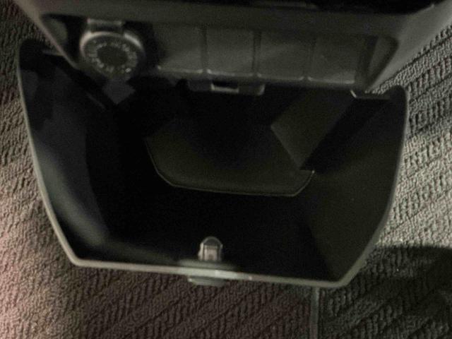 トールカスタムＧナビゲーションシステム　両側電動スライドドア　オートライト　ＥＴＣ車載器　スマートアシスト　衝突被害軽減システム　ドライブレコーダー　雹害あり（栃木県）の中古車