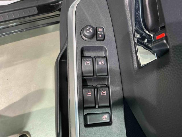 トールカスタムＧナビゲーションシステム　両側電動スライドドア　オートライト　ＥＴＣ車載器　スマートアシスト　衝突被害軽減システム　ドライブレコーダー　雹害あり（栃木県）の中古車