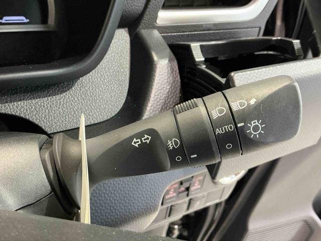 トールカスタムＧナビゲーションシステム　両側電動スライドドア　オートライト　ＥＴＣ車載器　スマートアシスト　衝突被害軽減システム　ドライブレコーダー　雹害あり（栃木県）の中古車