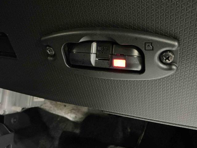 タントファンクロスナビ　アダプティブクルーズコントロール　コーナーセンサ　Ｂモニター　レーダーブレーキ　スマートキー＆プッシュスタート　電動格納ドアミラー　アイドリングストップ車　ハイビームアシスト　雹害あり（栃木県）の中古車