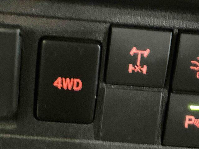 ハイゼットトラックＥＸＴ４ＷＤ　デフロック機能　スマートアシスト　コーナーセンサー　オートライト　ＬＥＤ荷台作業灯　タバコ臭あり　ＣＤラジオ　ソナーセンサー　スマートアシスト　誤発進抑制機能（栃木県）の中古車