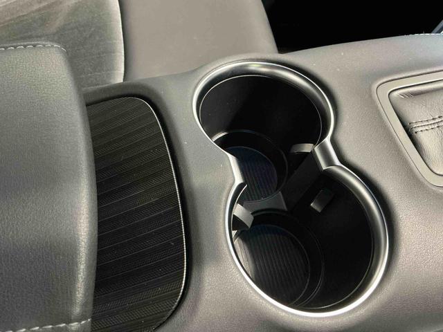 ハリアーハイブリッドＺディスプレイオーディオ　バックカメラ　ＬＥＤヘッドライト　クルーズコントロール　アルミホイール　ＥＴＣ車載器　ＶＳＣ　オートハイビーム（栃木県）の中古車