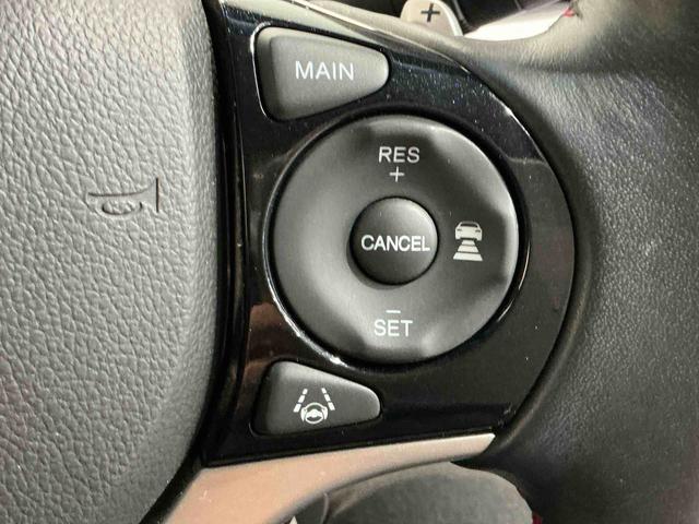 ジェイドＲＳディスプレイオーディオ　バックカメラ　ＥＴＣ車載器　シートヒーター　クルーズコントロール　アルミホイール（栃木県）の中古車