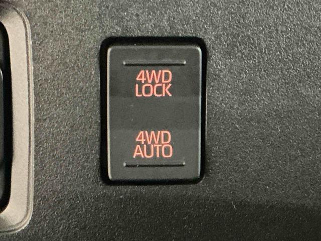 ハイゼットカーゴＤＸＣＶＴ　４ＷＤ　スマートアシスト　キーレスエントリー　スライドドアー　エアコン　パワーウィンドウ　オートライト　衝突被害軽減システム　踏み間違え抑制機能（栃木県）の中古車