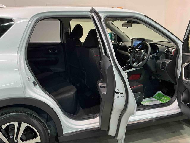 ロッキーＧナビゲーションシステム　パノラマモニター　キーフリーシステム　アルミホイール　運転席・助手席シートヒーター　オートライト　オートハイビーム　クルーズコントロール機能　運転席・助手席シートヒーター（栃木県）の中古車