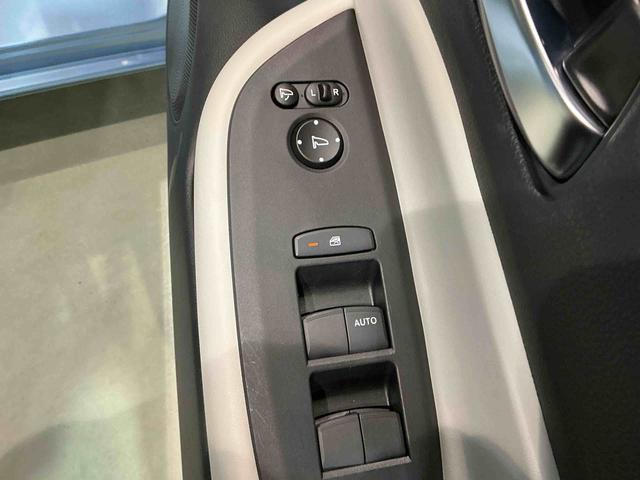 フィットｅ：ＨＥＶホームナビ　バックカメラ　ソナーセンサー　ＬＥＤヘッドライト　クルーズコントロール　オートライト　キーフリーシステム（栃木県）の中古車