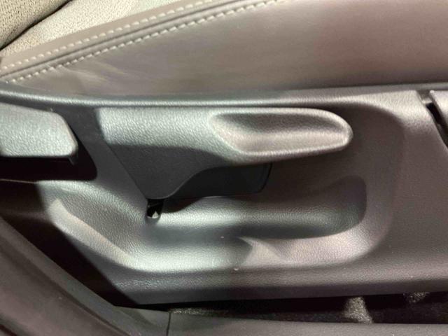 ヤリスハイブリッドＺナビゲーションシステム　バックカメラ　ＥＶモード切替　クルーズコントロール　　社外アルミホイール　ＬＥＤヘッドライト　キーフリーシステム（栃木県）の中古車