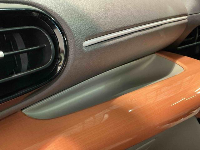 ヤリスハイブリッドＺナビゲーションシステム　バックカメラ　ＥＶモード切替　クルーズコントロール　　社外アルミホイール　ＬＥＤヘッドライト　キーフリーシステム（栃木県）の中古車