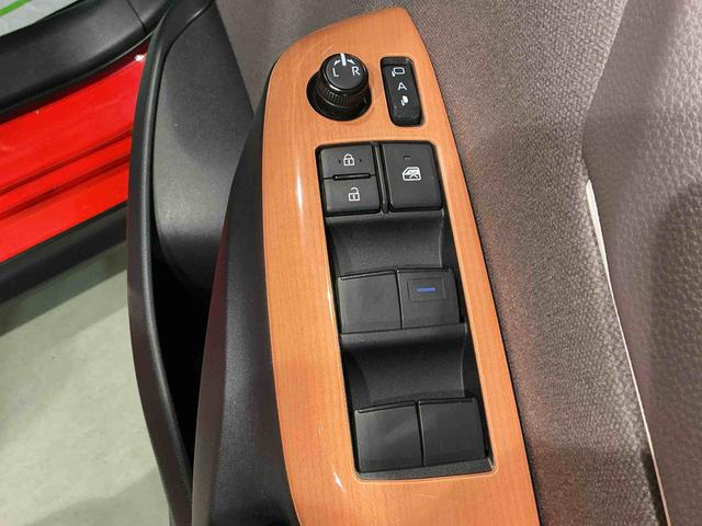 ヤリスハイブリッドＺナビゲーションシステム　バックカメラ　ＥＶモード切替　クルーズコントロール　　社外アルミホイール　ＬＥＤヘッドライト　キーフリーシステム（栃木県）の中古車