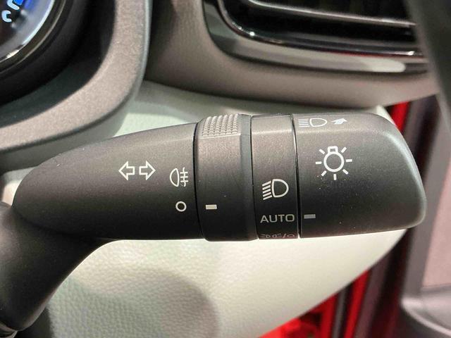 ヤリスハイブリッドＺナビゲーションシステム　バックカメラ　ＥＶモード切替　クルーズコントロール　　社外アルミホイール　ＬＥＤヘッドライト　キーフリーシステム（栃木県）の中古車