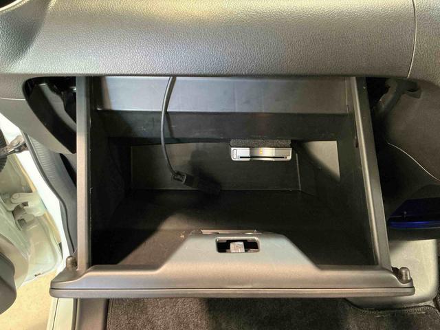 Ｎ−ＢＯＸカスタムＧ・ターボＬパッケージキーフリーシステム　ＬＥＤヘッドライト　フォグランプ　アルミホイール　両側電動スライドドア　ナビゲーションシステム　バックカメラ　ＥＴＣ車載器（栃木県）の中古車