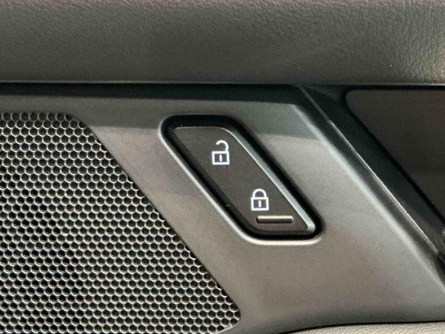 ＭＡＺＤＡ３ファストバック２０Ｓ　ＬパッケージＬＥＤヘッドライト　全周囲モニター　ドライブレコーダー　パワーシート　シートヒーター　ソナーセンサー　キーフリーシステム　ＥＴＣ車載器　クルーズコントロール（栃木県）の中古車