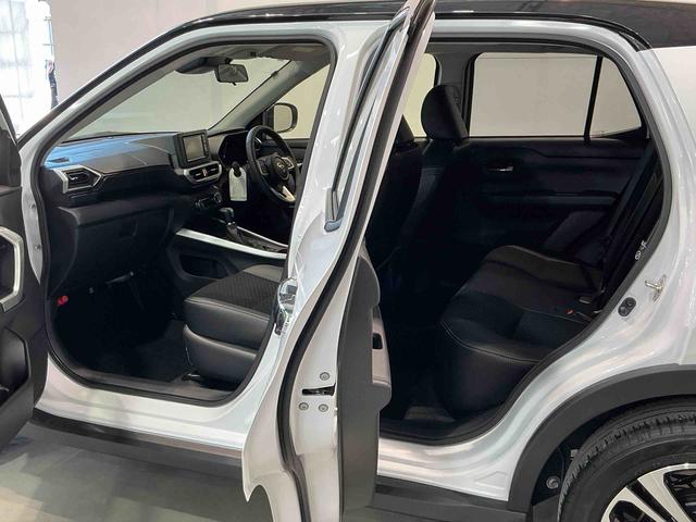 ロッキープレミアムＧナビゲーションシステム　バックカメラ　キーフリーシステム　アルミホイール　運転席・助手席シートヒーター　オートライト　オートハイビーム　クルーズコントロール機能　運転席・助手席シートヒーター（栃木県）の中古車