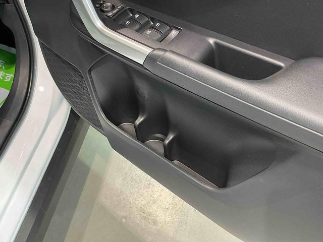 ロッキープレミアムＧナビゲーションシステム　バックカメラ　キーフリーシステム　アルミホイール　運転席・助手席シートヒーター　オートライト　オートハイビーム　クルーズコントロール機能　運転席・助手席シートヒーター（栃木県）の中古車