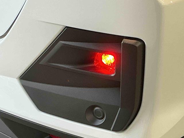 ロッキープレミアムＧナビゲーションシステム　バックカメラ　キーフリーシステム　アルミホイール　運転席・助手席シートヒーター　オートライト　オートハイビーム　クルーズコントロール機能　運転席・助手席シートヒーター（栃木県）の中古車