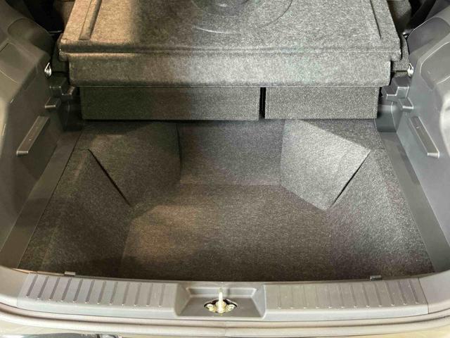 ロッキープレミアムナビ　パノラマモニター　キーフリーシステム　アルミホイール　運転席・助手席シートヒーター　オートライト　オートハイビーム　クルーズコントロール機能　運転席・助手席シートヒーター（栃木県）の中古車