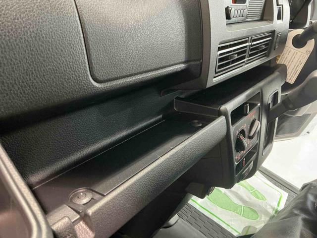 ハイゼットカーゴDXキーレスエントリー 4WD切り替え オートライト パワーウィンドウ ソナーセンサー 純正ラジオ 誤発進抑制機能 スマートアシスト 衝突被害軽減システム(栃木県)の中古車