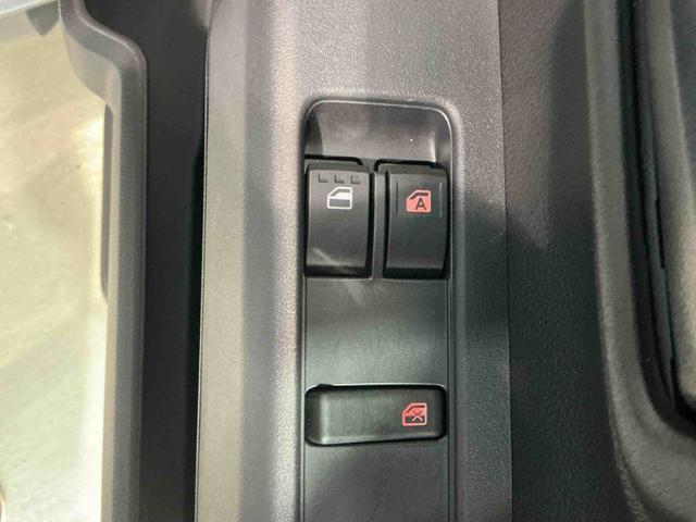 ハイゼットカーゴDXキーレスエントリー 4WD切り替え オートライト パワーウィンドウ ソナーセンサー 純正ラジオ 誤発進抑制機能 スマートアシスト 衝突被害軽減システム(栃木県)の中古車