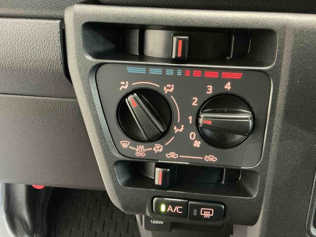 ハイゼットカーゴDXキーレスエントリー 4WD切り替え オートライト パワーウィンドウ ソナーセンサー 純正ラジオ 誤発進抑制機能 スマートアシスト 衝突被害軽減システム(栃木県)の中古車