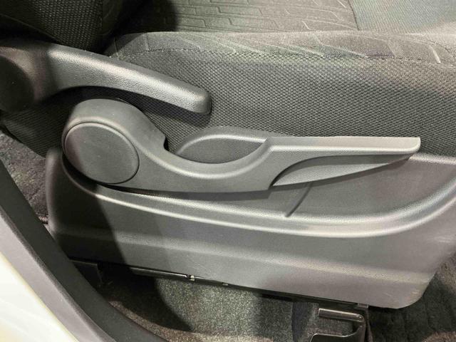 トールカスタムＧ　ＳＡIIキーフリーシステム　アルミホイール　ＬＥＤヘッドライト　スマートアシスト２　クルーズコントロール機能　オートライト　両側電動スライドドア　ナビゲーションシステム　ＥＴＣ（栃木県）の中古車