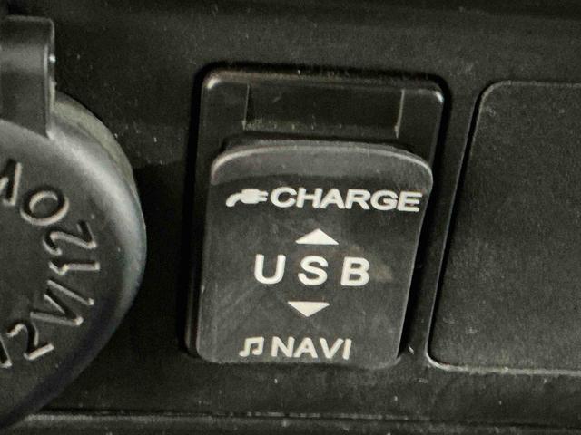 トールカスタムＧ　ＳＡIIキーフリーシステム　アルミホイール　ＬＥＤヘッドライト　スマートアシスト２　クルーズコントロール機能　オートライト　両側電動スライドドア　ナビゲーションシステム　ＥＴＣ（栃木県）の中古車