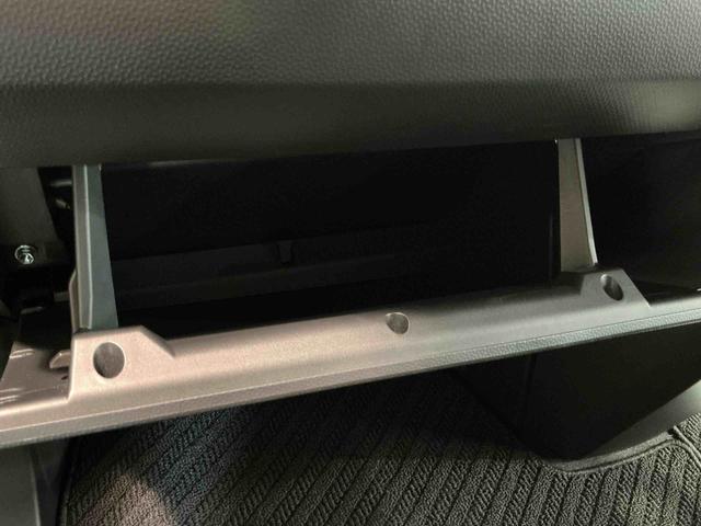 トールカスタムＧナビ　パノラマモニター　キーフリーシステム　純正アルミホイール　ＬＥＤヘッドライト　ＬＥＤフォグランプ　シートヒーター　両側電動スライドドア　クルーズコントロール機能　オートライト　オートハイビーム（栃木県）の中古車