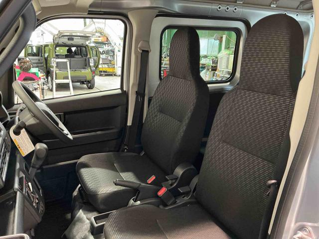 ハイゼットカーゴＤＸキーレスエントリー　スマートアシスト　スライドドアー　純正ラジオ　オートライト　誤発進抑制機能　衝突被害軽減システム（栃木県）の中古車