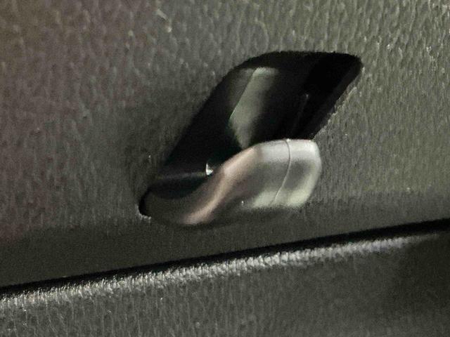 ハイゼットカーゴＤＸキーレスエントリー　スマートアシスト　スライドドアー　純正ラジオ　オートライト　誤発進抑制機能　衝突被害軽減システム（栃木県）の中古車