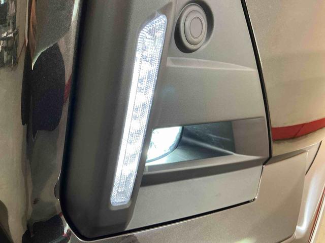 ロッキープレミアムＧディスプレイオーディオ　パノラマモニター　キーフリーシステム　アルミホイール　運転席・助手席シートヒーター　オートライト　オートハイビーム　クルーズコントロール機能　運転席・助手席シートヒーター（栃木県）の中古車